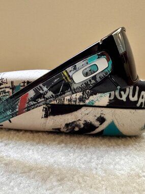 Oakley Fuel Cell: Limited Canvas Edition